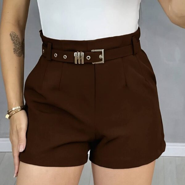 Shorts Alfaiataria com Cinto Dourado Marrom