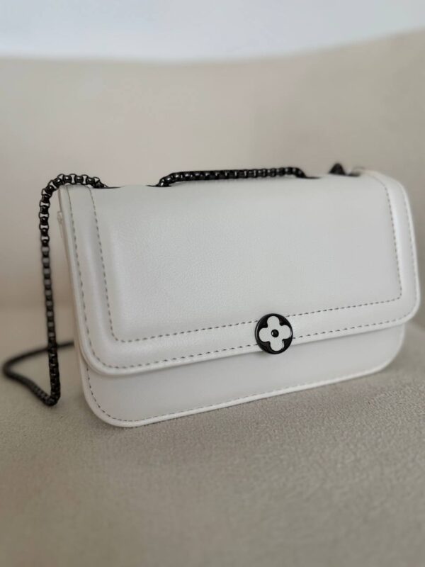 Bolsa Off/branca Trevo