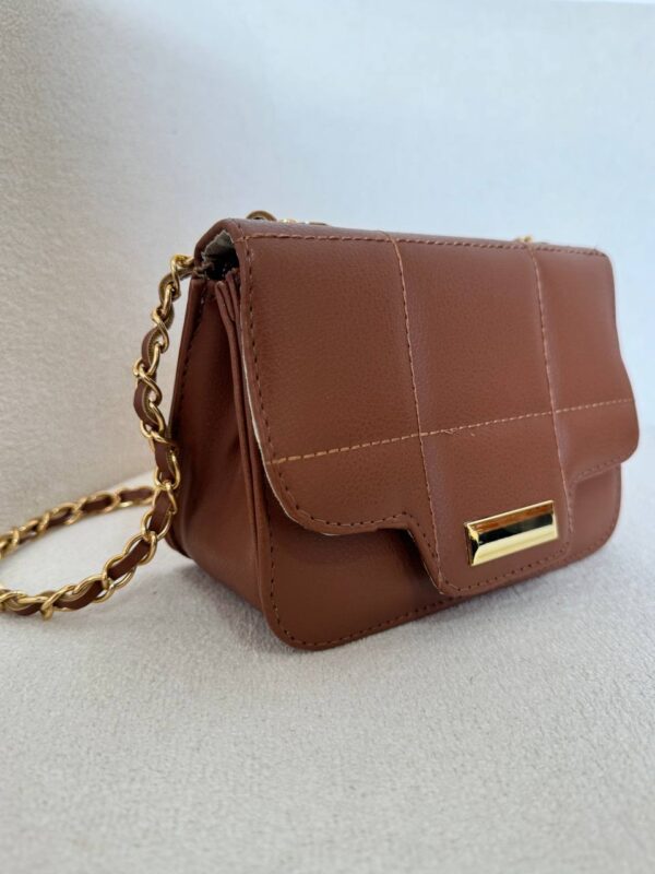 Bolsa Marrom Com Dourado
