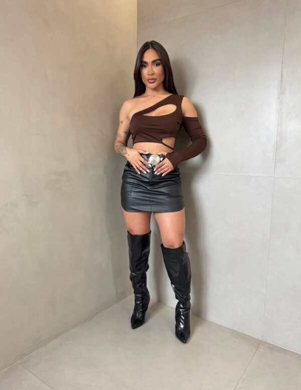Cropped Recortes Marrom - Imagem 3