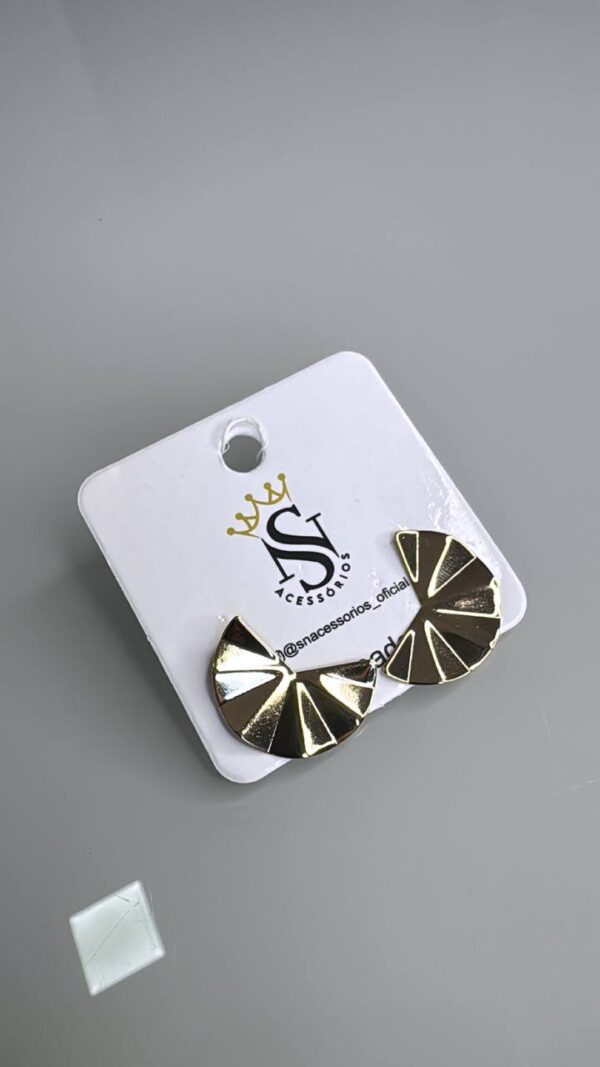 Brinco Dourado Batida Lua