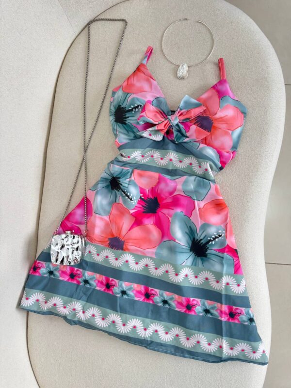 Vestido/macaquinho Estampado Floral Rosa e Azul