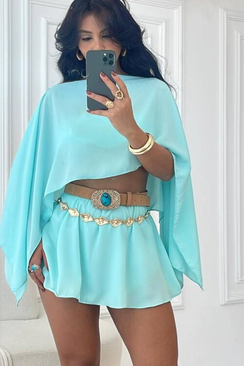 Conjunto 3 Peças Multiformas (Cropped + Capa + Shorts/saia) Azul Tiffany