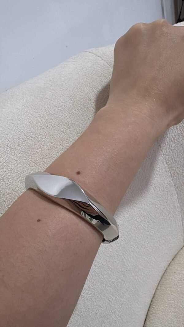 Bracelete Prata Detalhado
