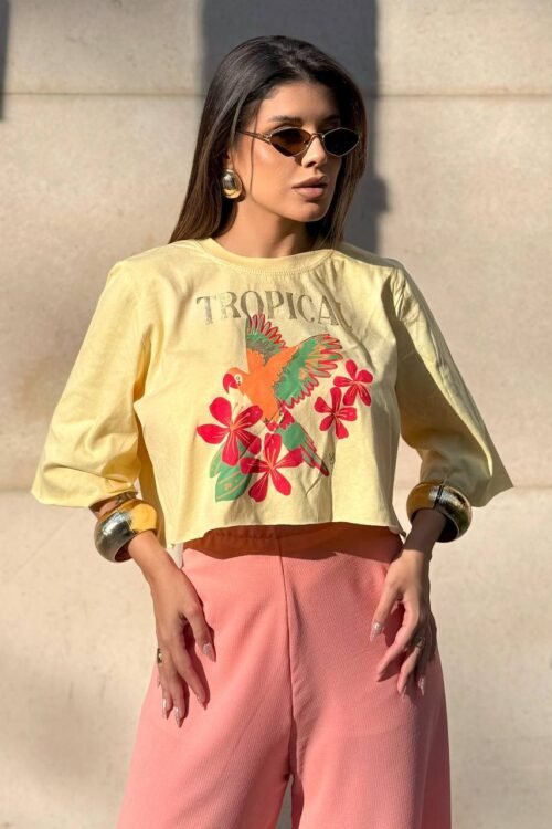 T-shirt Cropped Tropical Amarelo