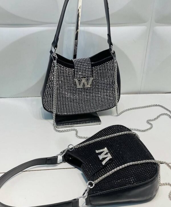 Bolsa Meia Lua Inspired Strass Preta - Imagem 4