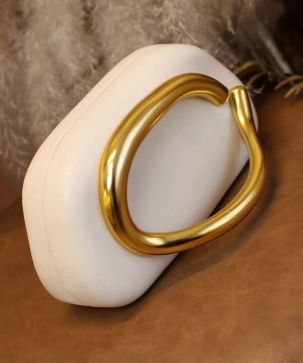 Bolsa Clutch Luxo Com Dourado Off/Branca - Imagem 4