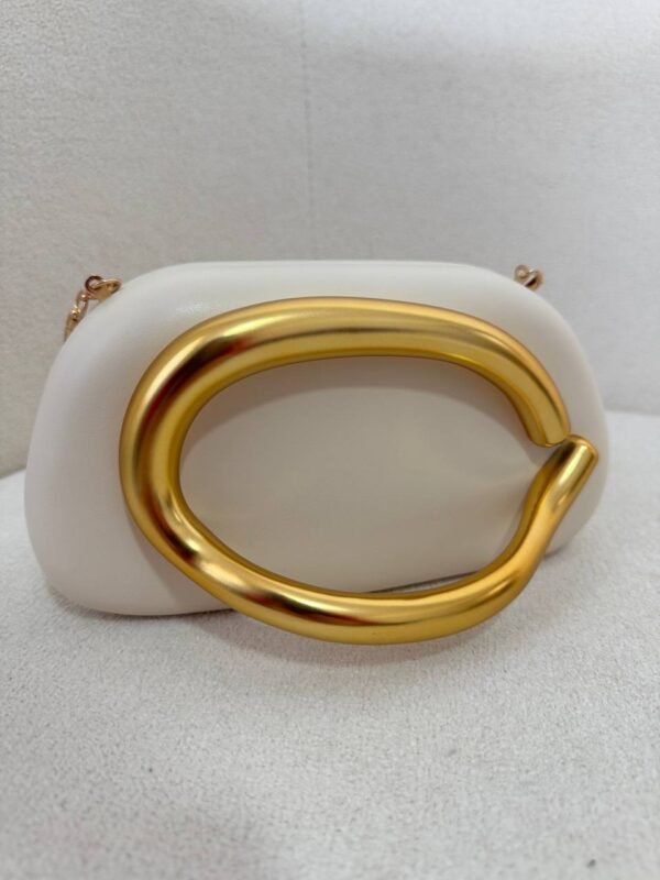 Bolsa Clutch Luxo Com Dourado Off/Branca - Imagem 9