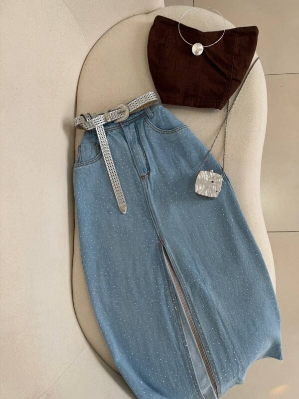 Saia Jeans Mid Com Strass e Fenda - Imagem 4
