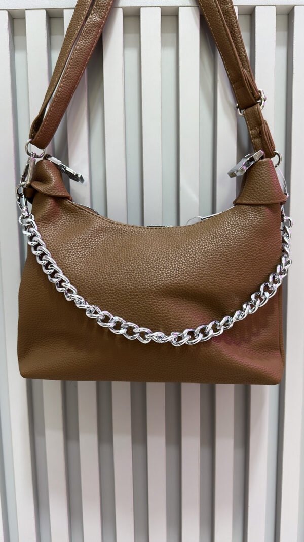 Bolsa Marrom Detalhe de Correntinha