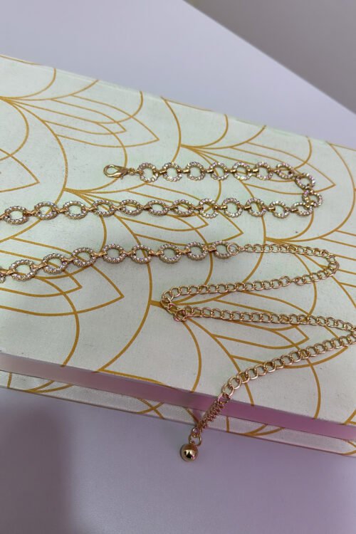 Cinto Corrente Circulo Strass Pequeno Dourado