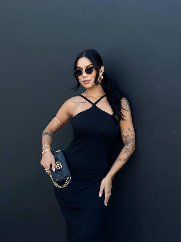 Vestido Mid Canelado Costas Abertas Preto - Imagem 4