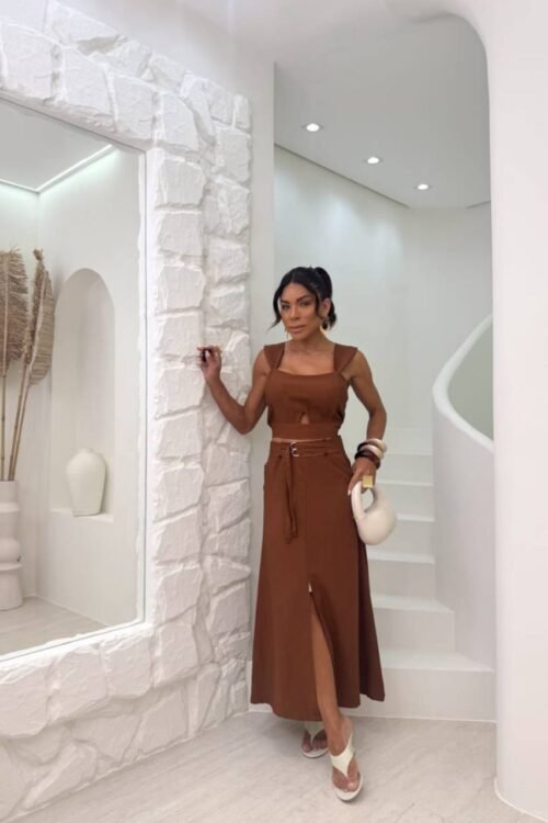 Conjunto Longo Com Fenda Sensorial Marrom