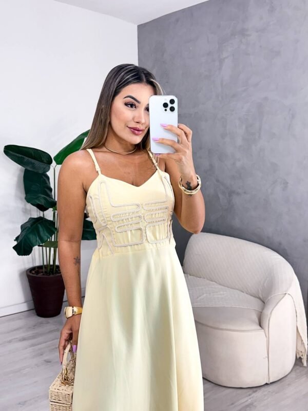 Vestido Longo Detalhes Na Frente Amarelo - Imagem 3