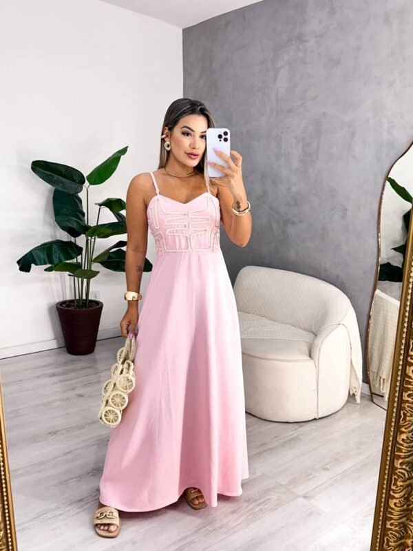 Vestido Longo Detalhes Na Frente Rosa