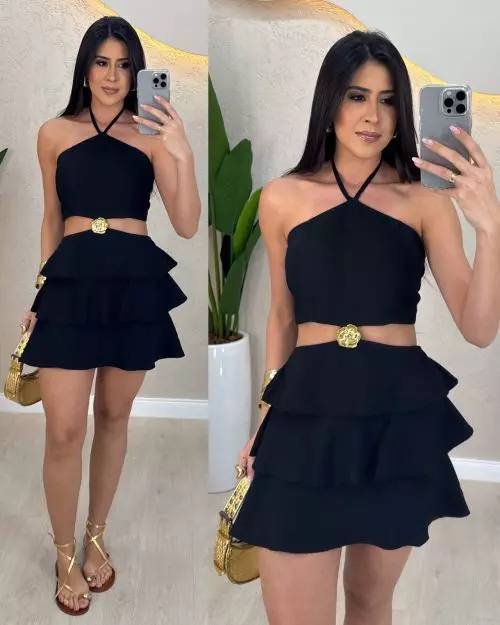 Vestido/macaquinho Babados Flor Dourada Preto