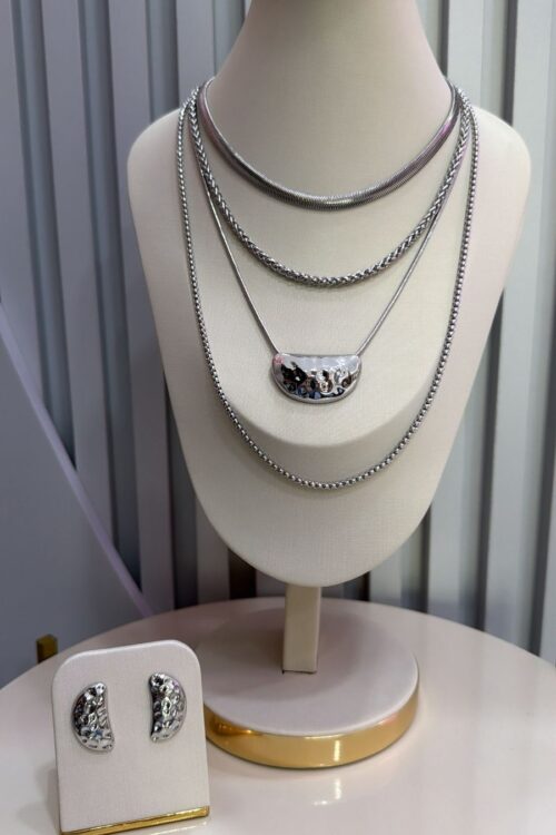 Conjunto de 4 Colares Cristine Prata