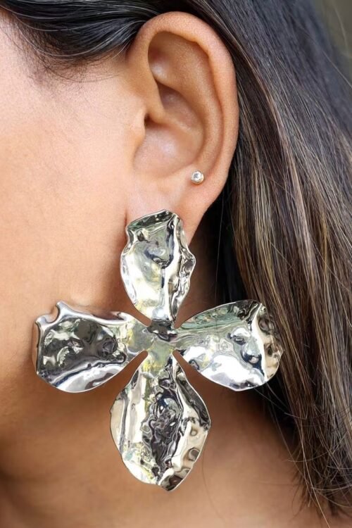 Brinco Flor Orgânica Prata