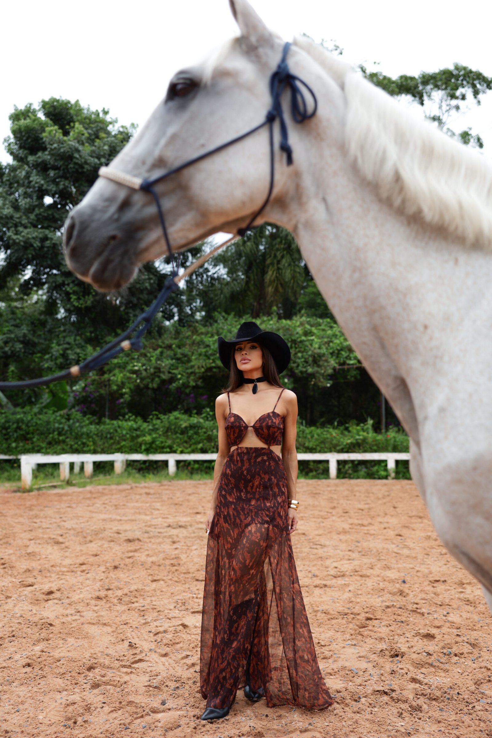 Vestido Mystic - Estampa Animal Print com Recortes Estilizados - Imagem 9