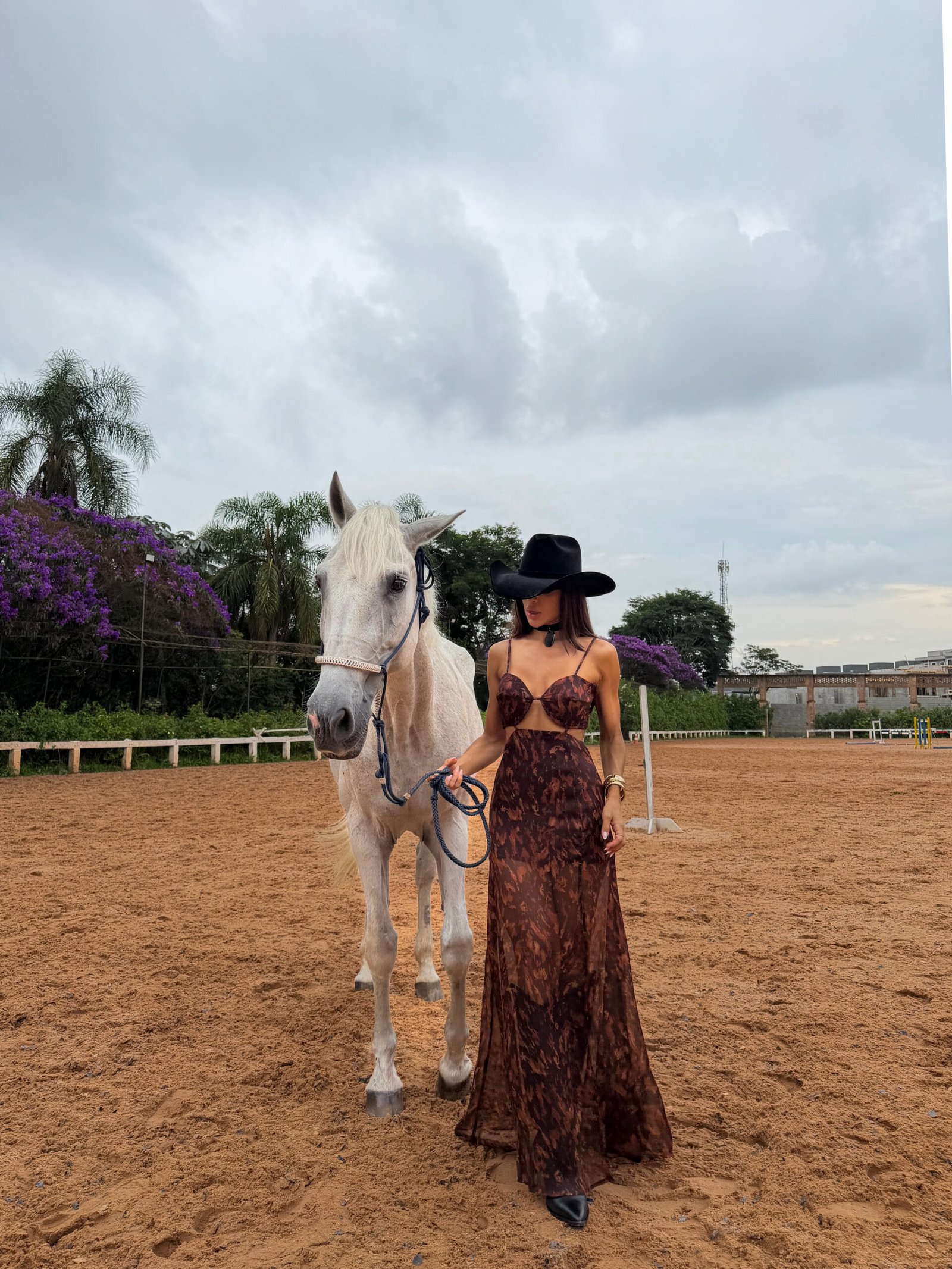 Vestido Mystic - Estampa Animal Print com Recortes Estilizados - Imagem 10