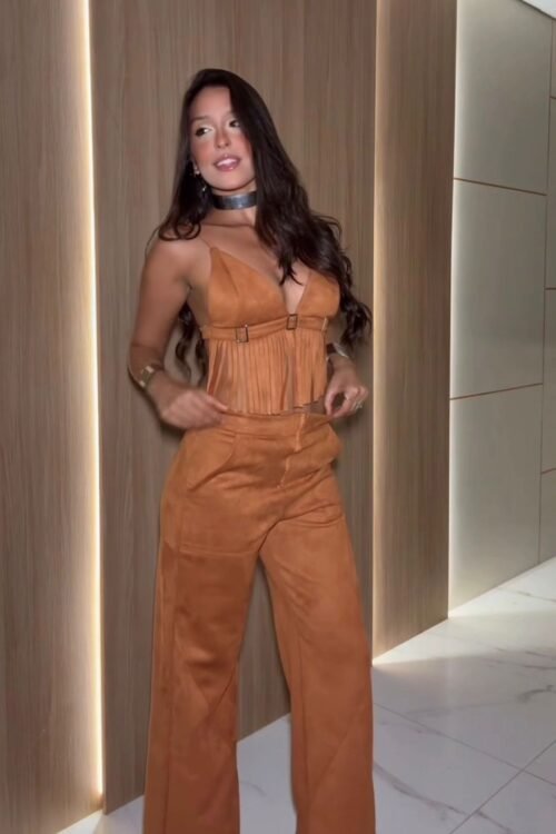 Conjunto Suede de Calça e Franjas